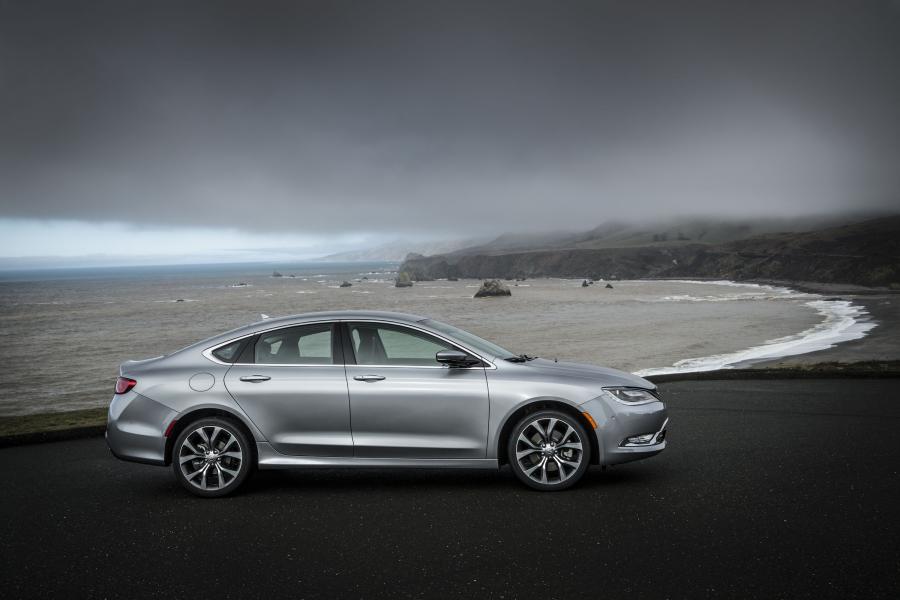  Chrysler 200C (UF) 2014 года  (фото 19 из 50)